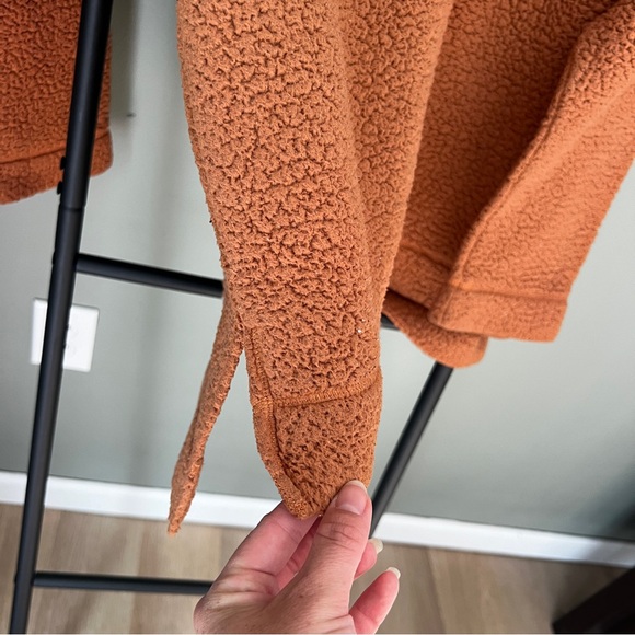 Aerie Sherpa Pullover - Picture 7 of 15